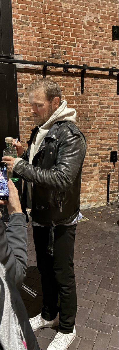 SAM👑♥️👑♥️👑
<a href="/SamHeughan/">Sam Heughan</a> 
#shakespear