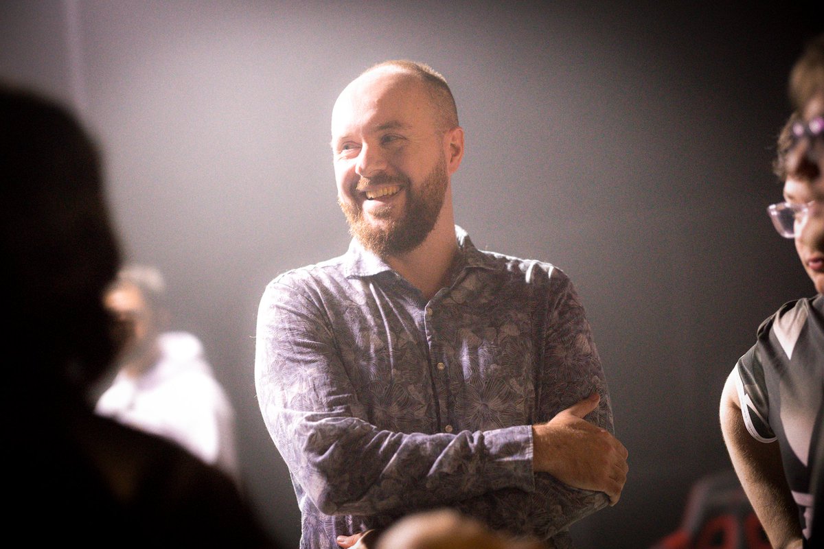 <a href="/FollowNbs/">100T Nbs</a> 2 MORE COACH