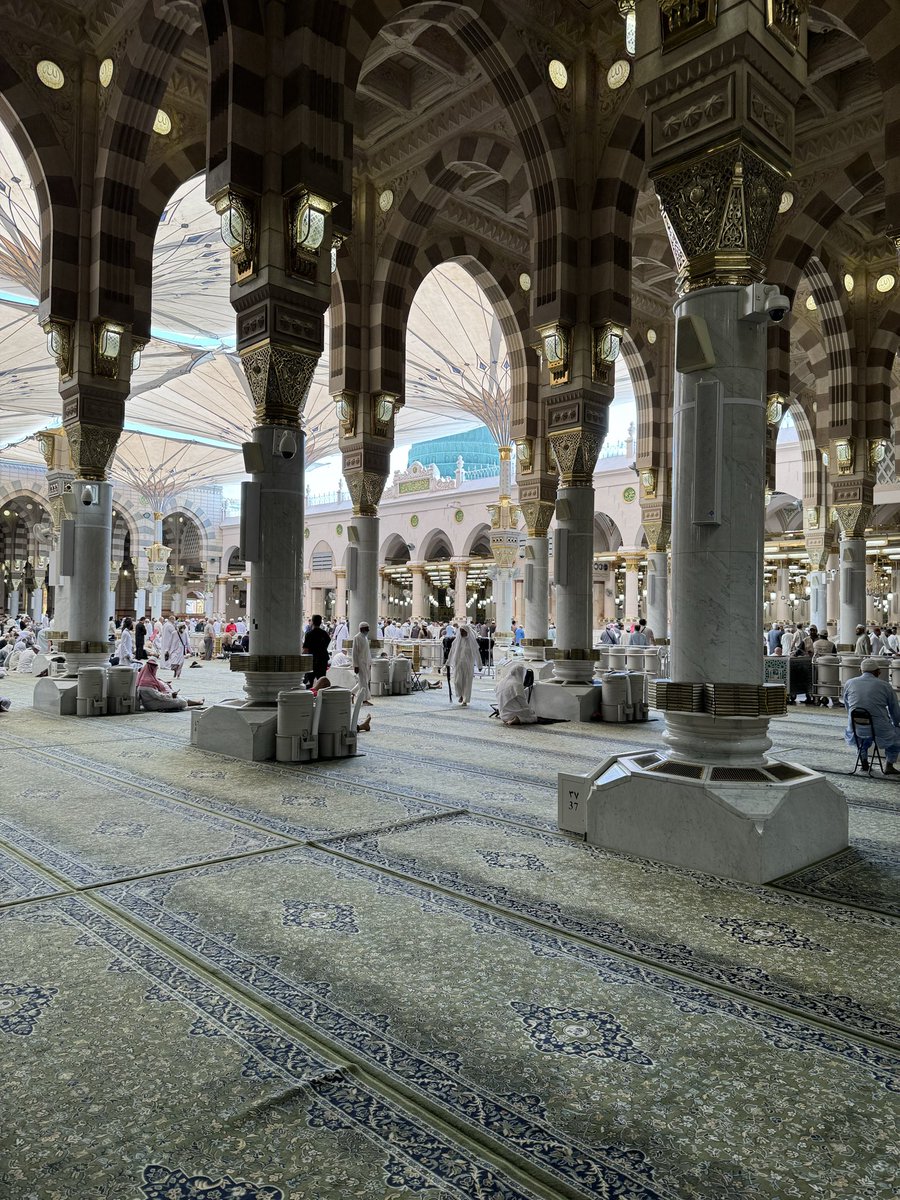 اللّهُم صّلِ وسَلّمْ عَلى نبِيِّنَا مُحَمَّـد ﷺ ..