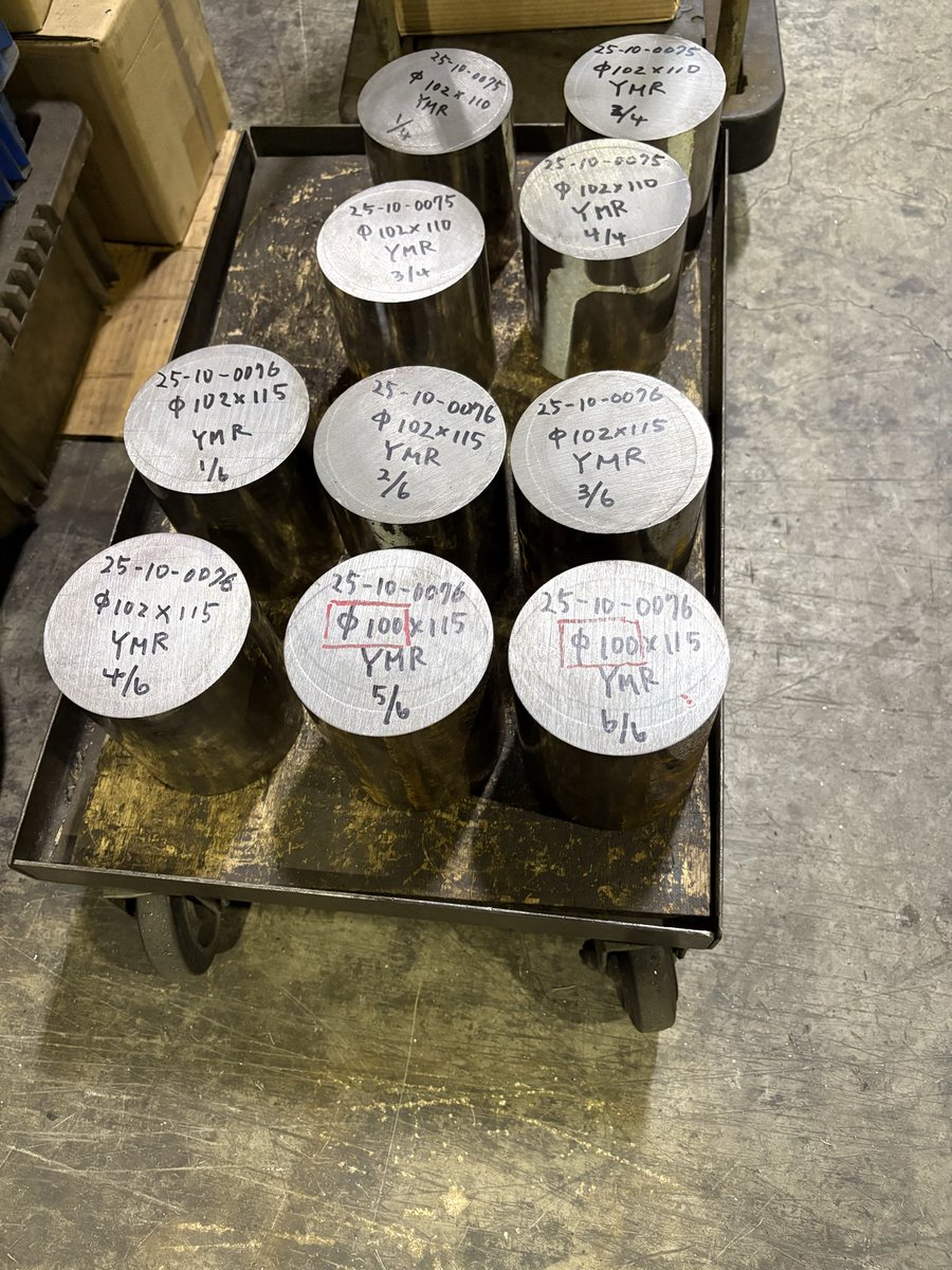 ちょこっとづつ旋盤仕事が入ってきた😊