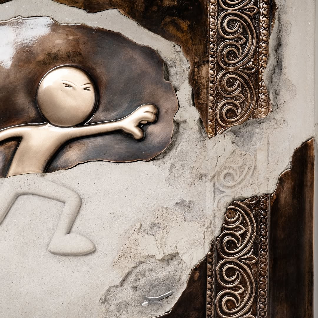 Artful_Explorer's tweet image. In “Love Holds Us Together,” @kaiart shows what it means to stay, to reach, to hold.
It’s about more than love — it’s about the act of holding on.

#LoveHoldsUsTogether #KaiArt #SculptureArt #BronzeArt #ModernSculpture #ArtStorytelling #EmotionalSculpture