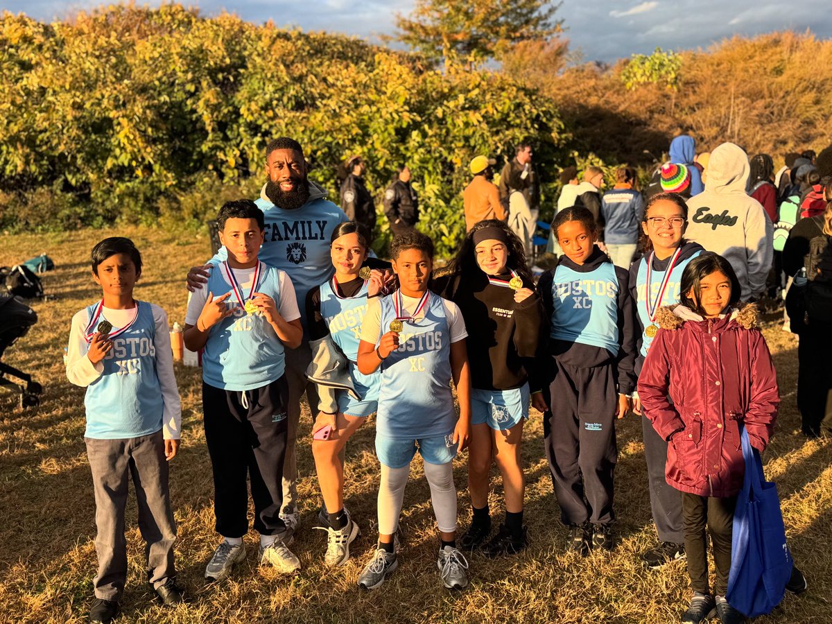 Congratulations to our Lions who earned top 10 during today’s cross country meet. Well earned!