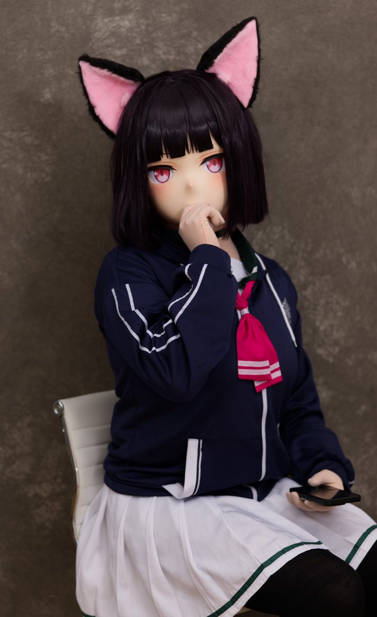 新头试拍——《蔚蓝档案》杏山和纱
制作：<a href="/HeyaoFetish/">河妖フェチ/河妖屋(大阪)</a> 
📷：<a href="/kmno_x/">Cloudrin</a> 
——————————
试妆照光环和发饰致歉
恭喜我进化为半年更博主，顺便自己拍照真的好难
#ブルアカ #BlueArchive #BlueArchiveCosplay