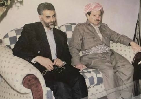 هذا الخنزير تعتبرونه ناجح؟ إذاً...اذا كان هو خنزير فأنتم القردة التي تتراقص حوله.