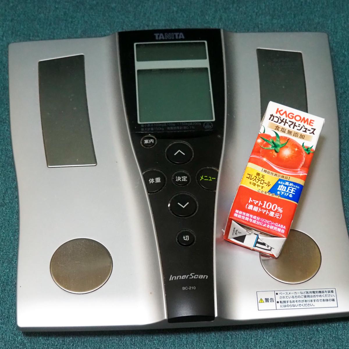 dai100murabito2's tweet image. カゴメトマトジュース、飲んでます！トマトのGABAってすごいんだね。血圧が気になる今日この頃、ちょっとずつでも健康のためにできることって嬉しい！血圧計持っていないので、毎日測って記録したい！
#トマトジュースと血圧計で健康習慣