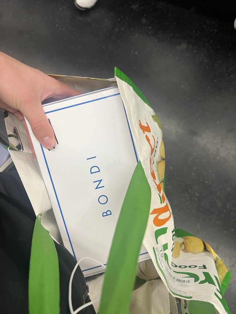 Stephan GuggenDolph tweet media