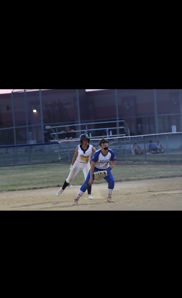 LillyBiegger's tweet image. With the season coming to a close, I just want to look back on all the fun I’ve had this fall! I have so much love for this team and for the memories we’ve made—ones I’ll cherish forever.

@SelectFP_IA10