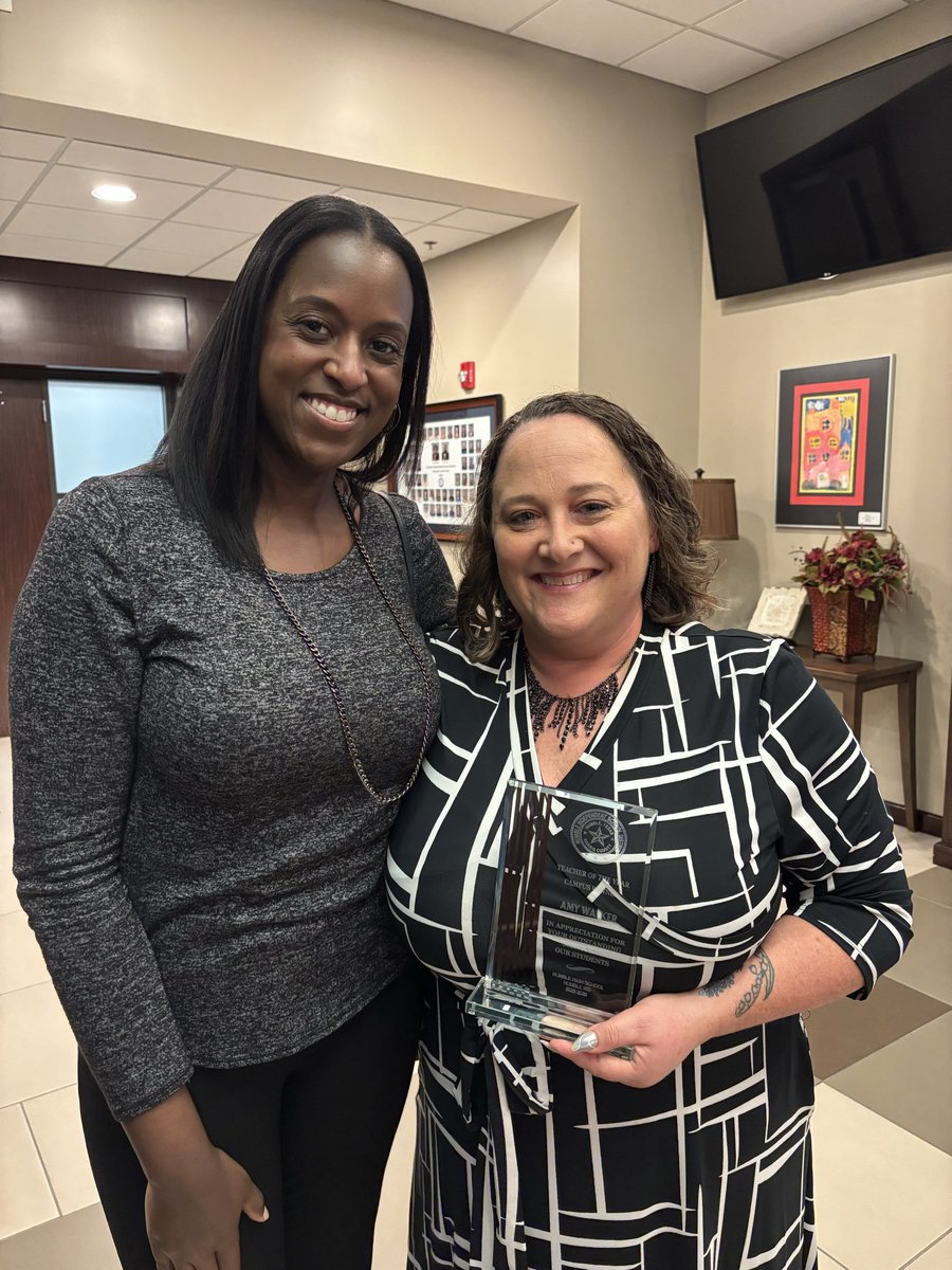 Humble High School (@humbleisd_hhs) on Twitter photo Congrats once again to the amazing Mrs. Amy Walker, the 24-25 Humble High School Teacher of the Year. She was honored tonight alongside wonderful Humble ISD educators for her accomplishments. She represents the Wildcat Team well! #WeAreHumble Congrats once again to the amazing Mrs. Amy Walker, the 24-25 Humble High School Teacher of the Year. She was honored tonight alongside wonderful Humble ISD educators for her accomplishments. She represents the Wildcat Team well! #WeAreHumble