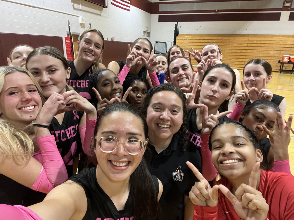 SHSWitchesVBall's tweet image. FOR THE FIRST TIME IN 12 YEARS, WE’RE GOING DANCING! 🎉🎉🎉

Major shoutout to our Varsity squad for earning their 10th win of the season and securing their spot in the Division 3 Playoffs for the first time since 2013! ❤️🏐🖤 #vballwefam #makinghistory