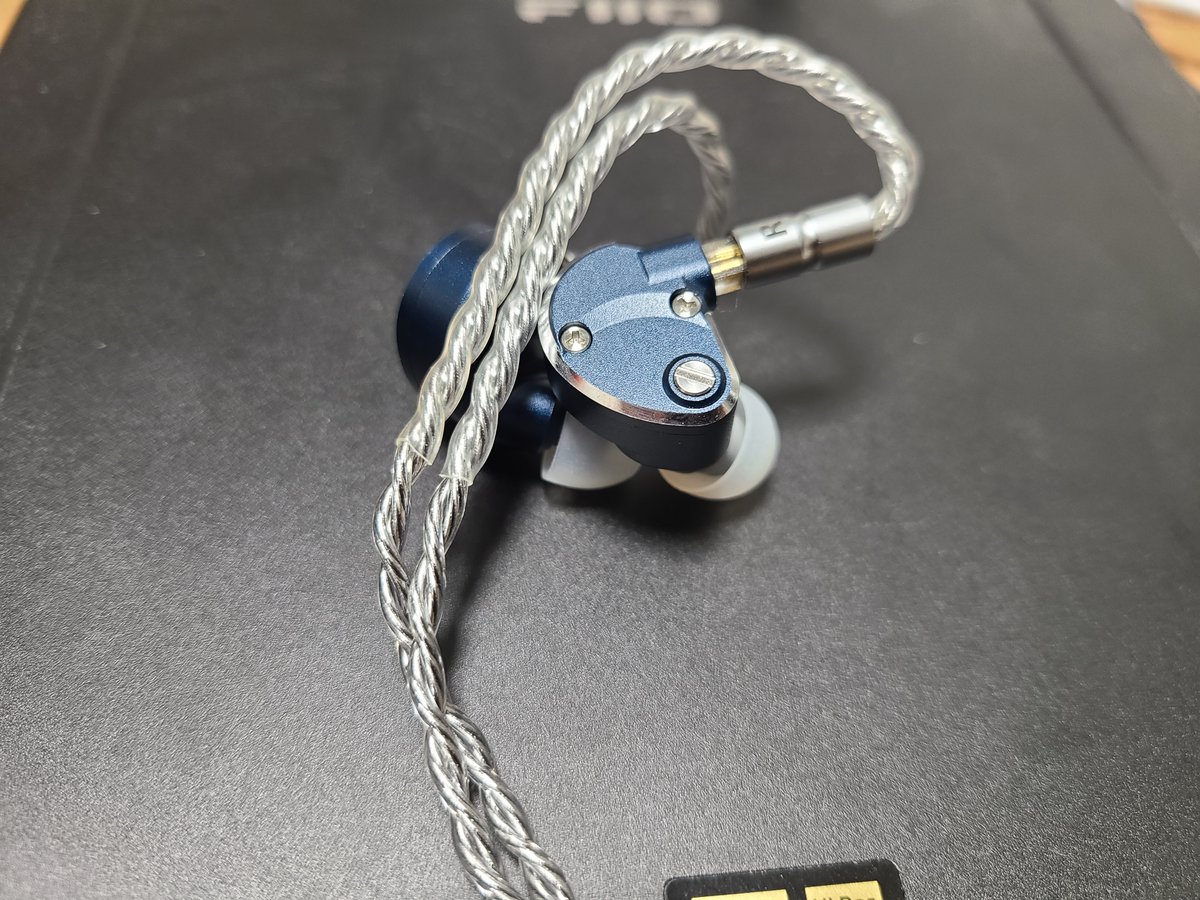 rakazaki369's tweet photo. ついにRE3PRO買っちゃった w
音がクリアですごくいいね

#ucotech #RE3PRO https://t.co/Tjht5w3uiV