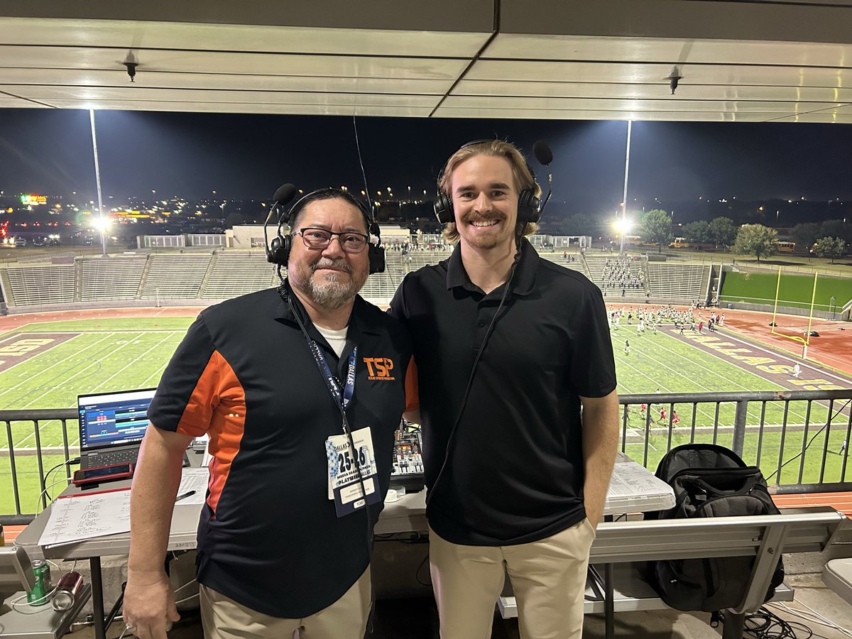 Had a blast being on the call for the Oak Cliff Super Bowl between Carter &amp; Kimball HS! A big thanks to <a href="/KennieLongRadio/">Kennie Long</a> &amp; <a href="/StreamTSP/">TexasSportsProductions.com</a> for this great opportunity!