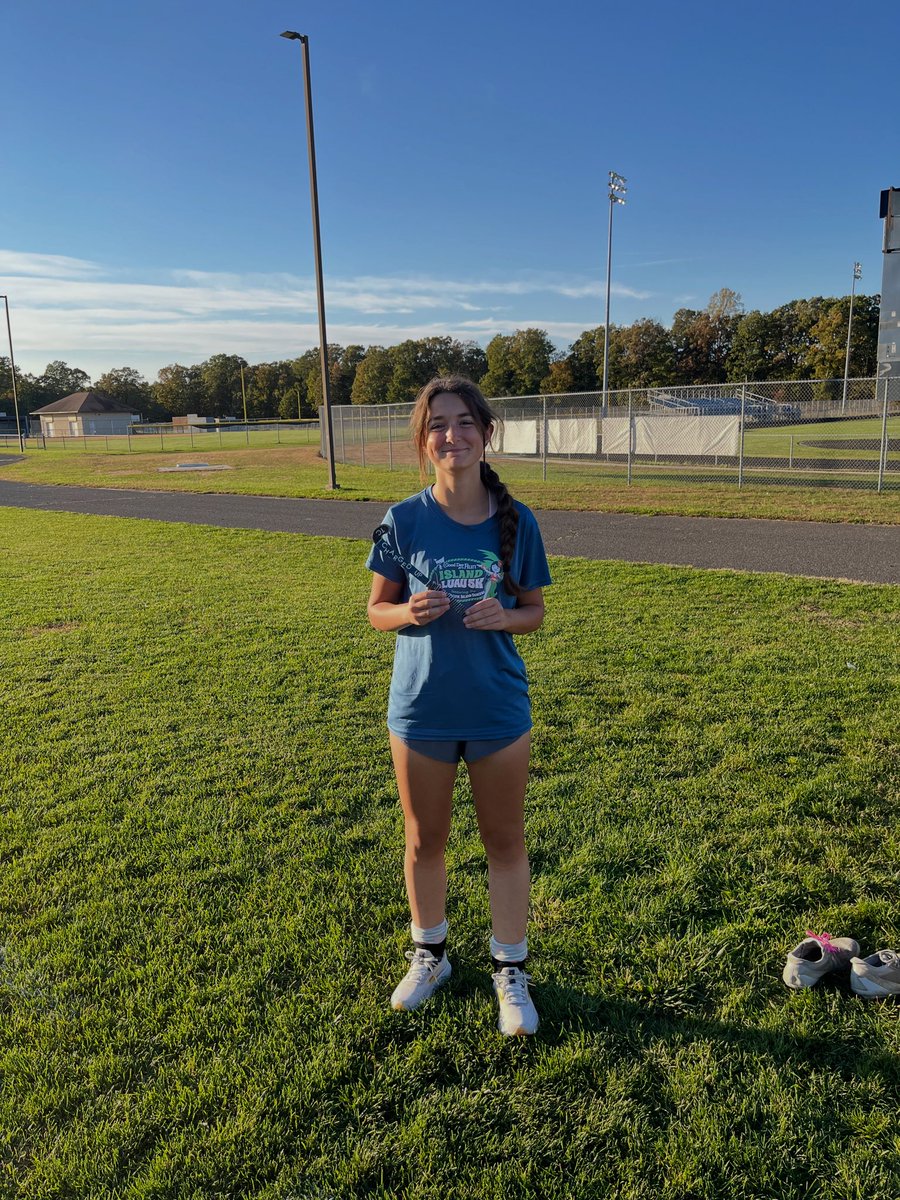 Hannah showed up ready to learn today! Charged UPPP!! 🏑⚡️🏑⚡️