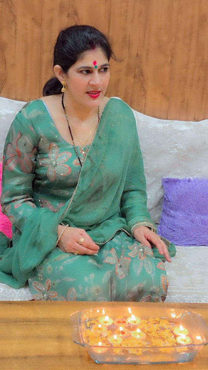 हर सुबह एक नया मौका है—खुद को बेहतर बनाने का, अपने सपनों को हकीकत में बदलने का। 🌼
#GoodMorningEveryone
#राम_राम 🙏