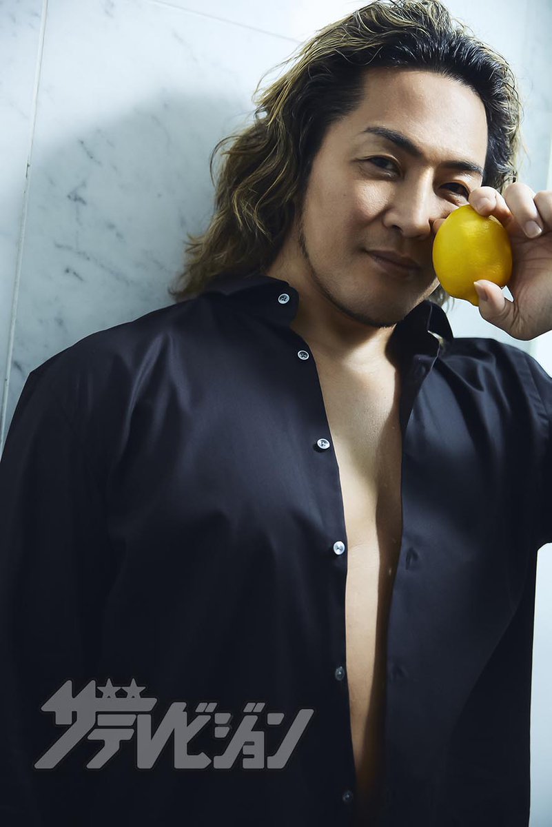 thetvjp's tweet image. ✨予約スタート！✨
11/21発売「#月刊ザテレビジョン」1月号
「#棚橋弘至 ファイナルロード限定Ver.」が予約開始！

プロレスラーがレモンを持つのは「史上初！」
#新日本プロレス 棚橋弘至選手がついに「ザテレビジョン」の表紙に登場！

▼Amazonでの予約はこちら
amazon.co.jp/dp/B0FX791KWC/…