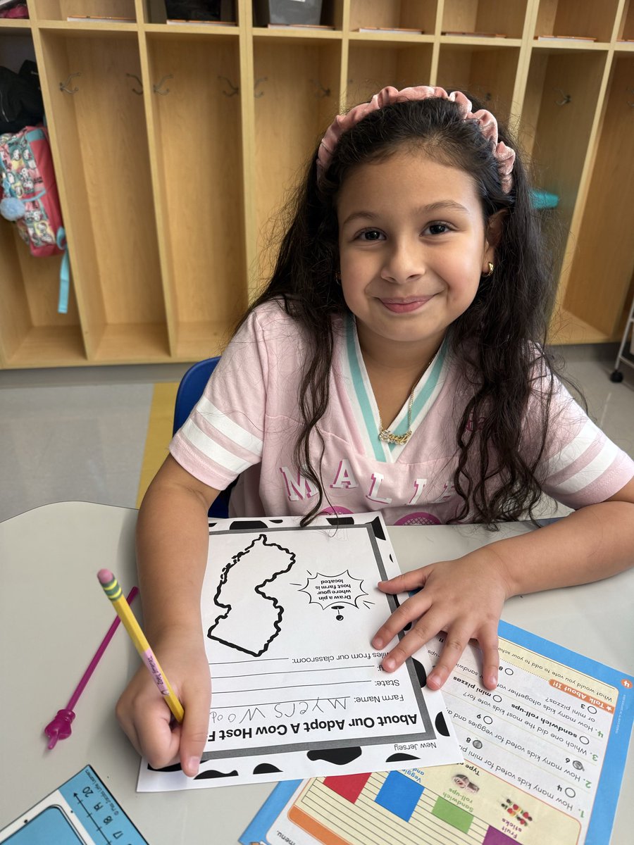 Some aMOOzing things are happening in room 106 !! We adopted a class cow !!! We can’t wait to keep learning about our cow named Harper !!! 🐮 #RSS11 <a href="/RotellaWarren/">Warren Rotella</a>