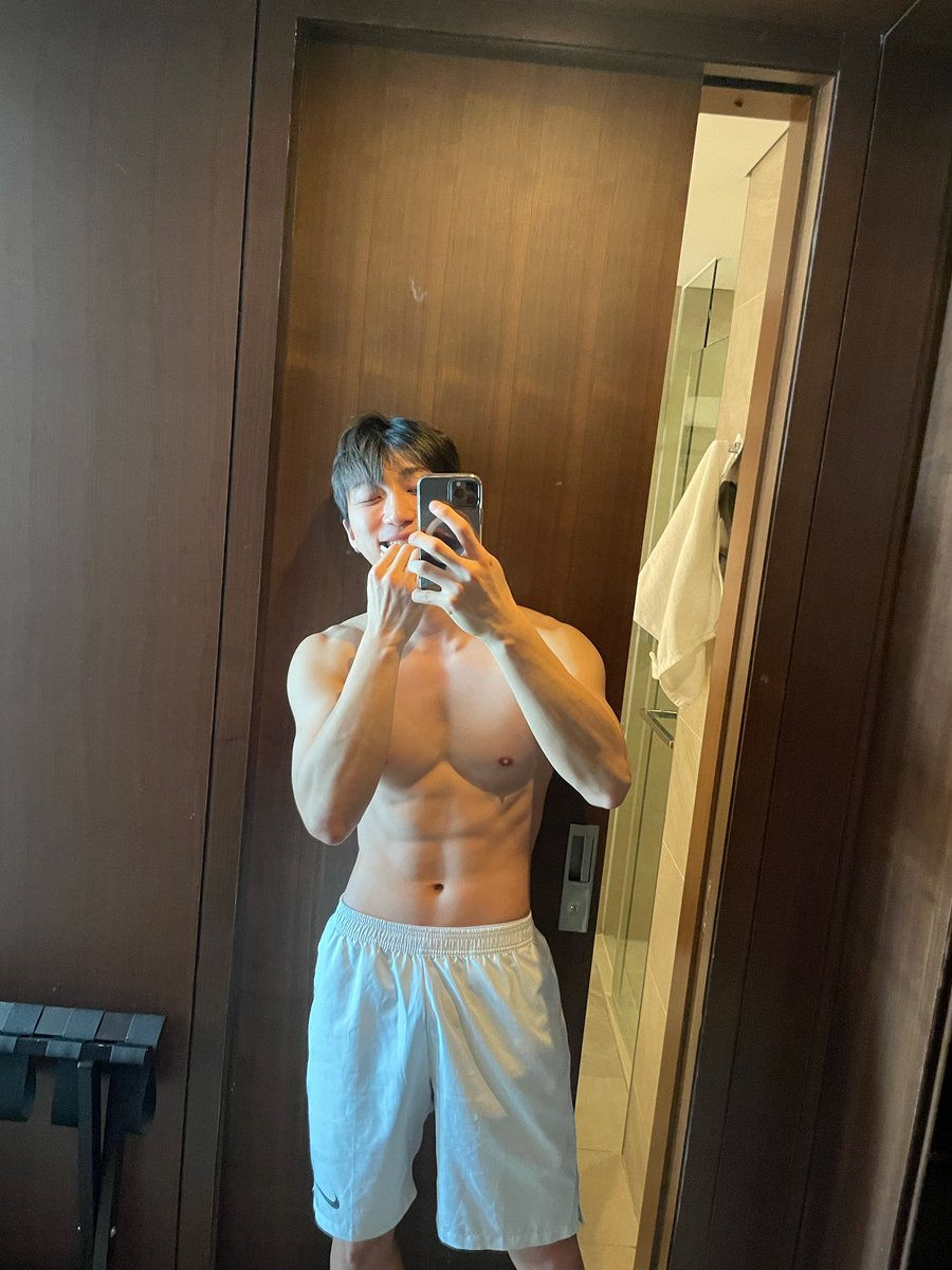 Me uno. #TittyTuesday