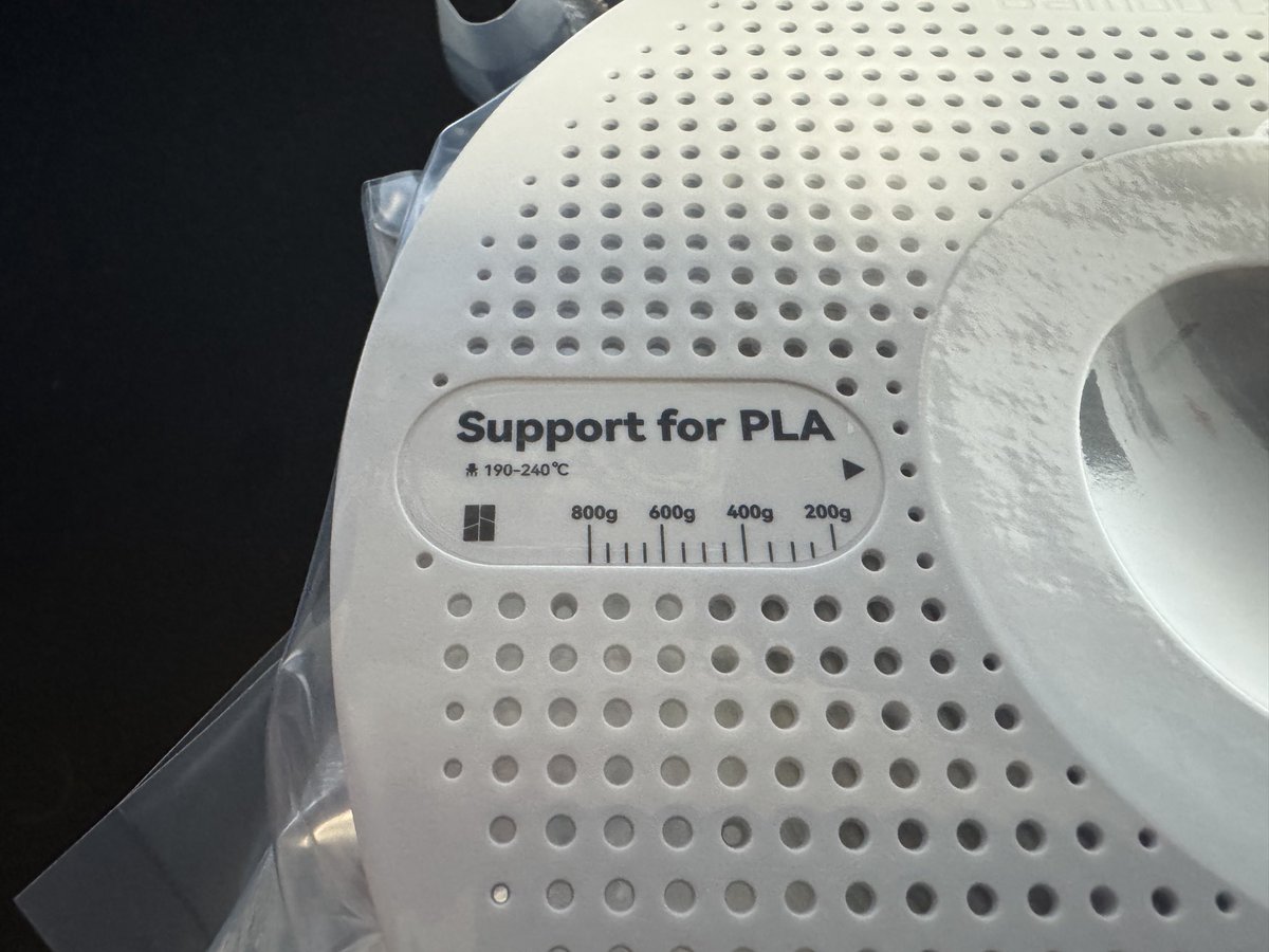 Khons_moon's tweet image. 初めてPLA用サポート材を使ってみる。調べてみた所によるとAMSに入れるだけで勝手に使ってくれるっぽいんだが…

あと白が途中で無くなるのと自動で隣の白に切り替わる機能もあるらしい。

#BambuLab #P2S