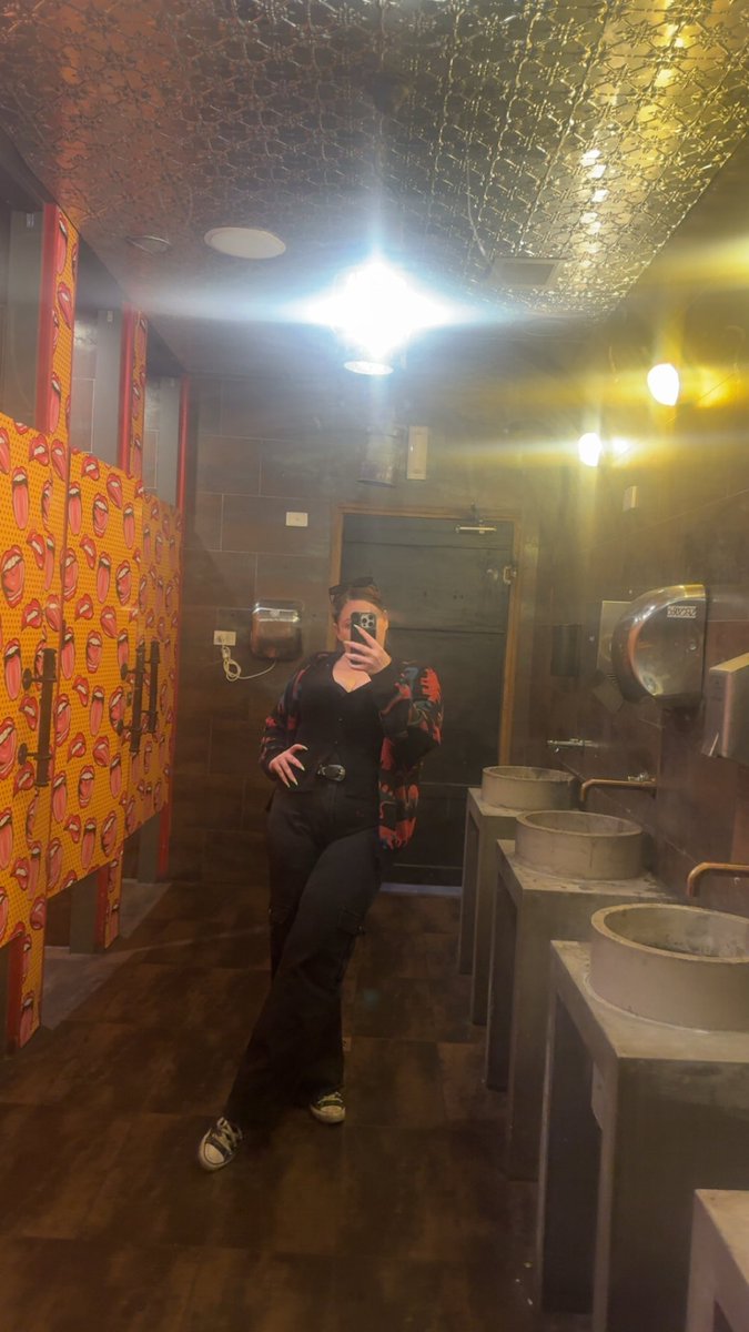XACZ1K's tweet photo. https://t.co/wdg3yqKHyH
