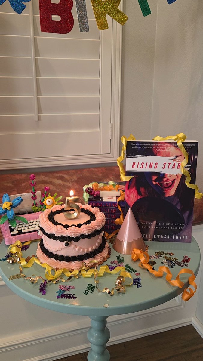 michelekwas's tweet image. A day late, but I'm celebrating RISING STAR'S 5th birthday w/cake!
Thank you to everyone who has bought this book, read it, reviewed it or told a friend about it.💐
@RandSmithBooks
@DaisyCatNine
#birthday #risingstar #5th #tuesday #thankyou #books