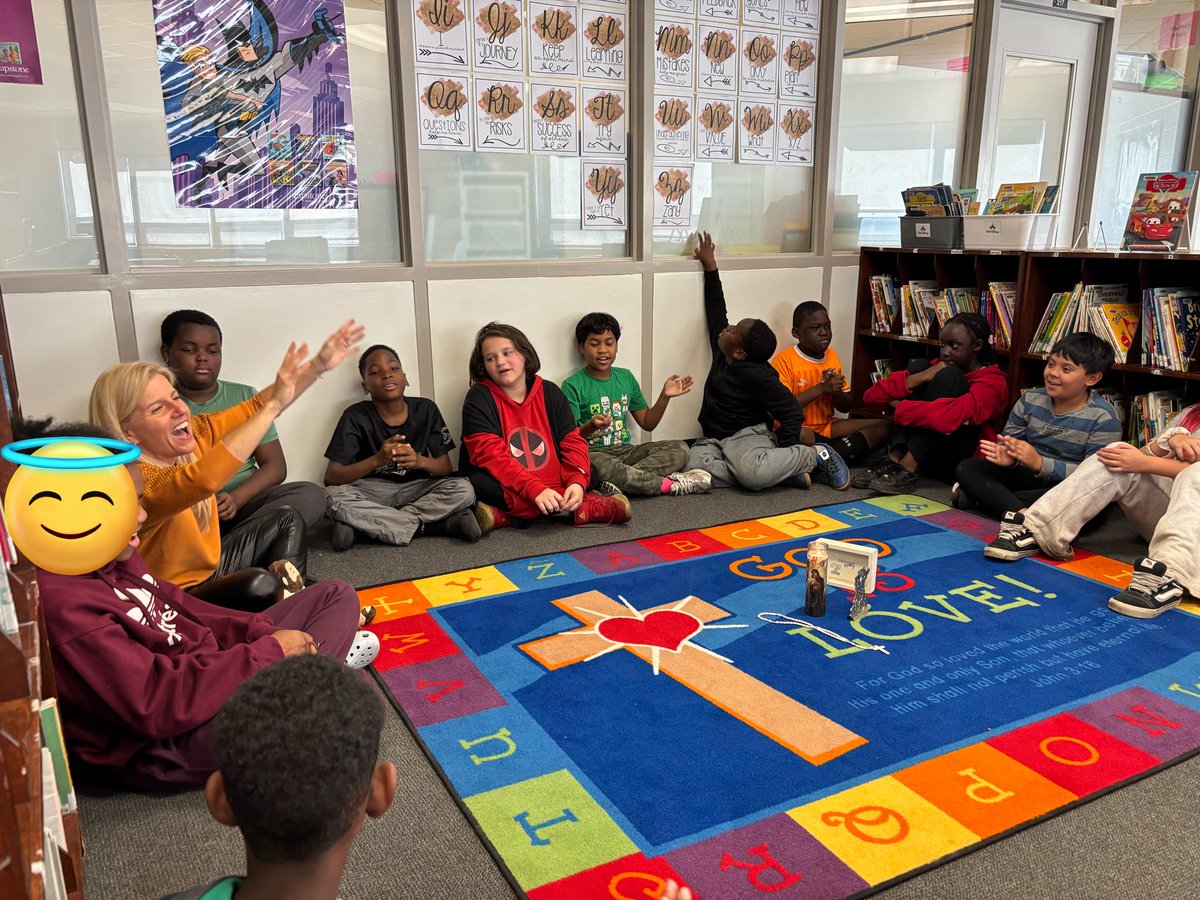 Mr. Cook tweet media