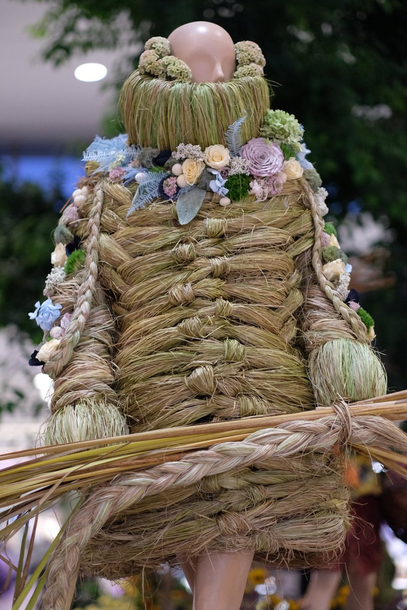 DLVisionMode's tweet image. Fleurs de Villes revient à @PlaceSteFoy pour la première canadienne d&apos;AUTOMNE. Cette exposition florale est magnifique et elle est à voir jusqu&apos;au 26 octobre prochain !
#FleursdeVilles #Quebec #PlaceSteFoy #DLVisionMode 
placestefoy.com/events/exposit…