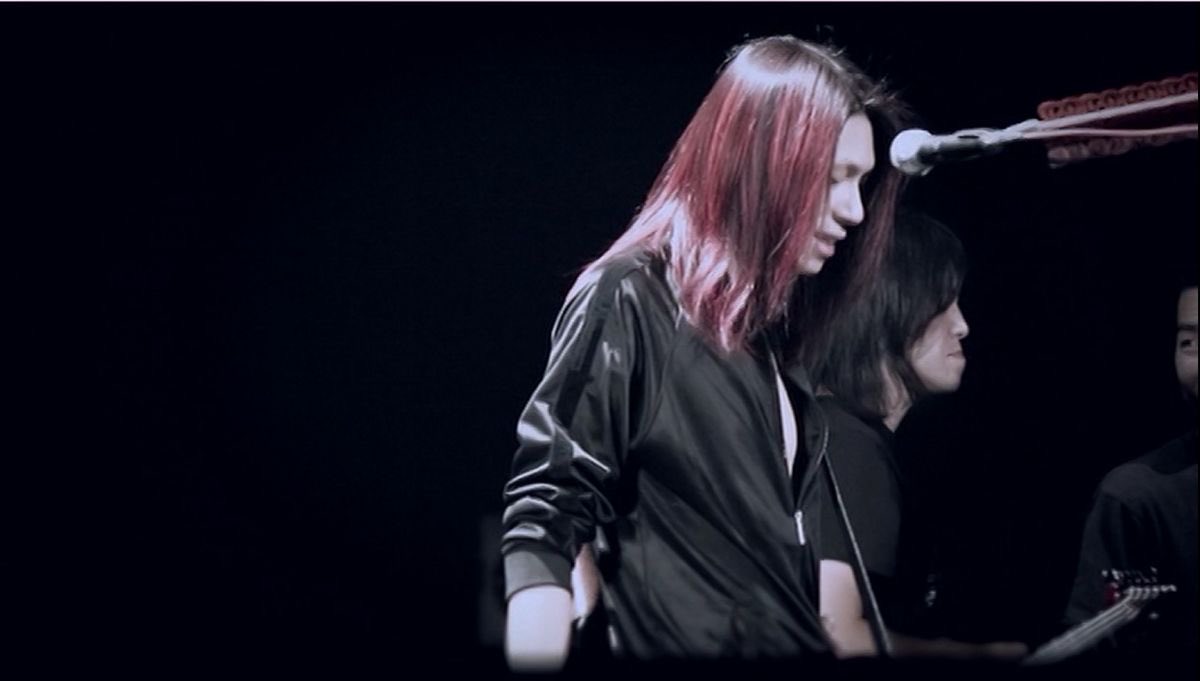 Diru_fanpage's tweet photo. Pictures for the day with Die-san ❤️❤️❤️❤️
#Die #DIRENGREY #Decays https://t.co/FRbxZXi1Wf