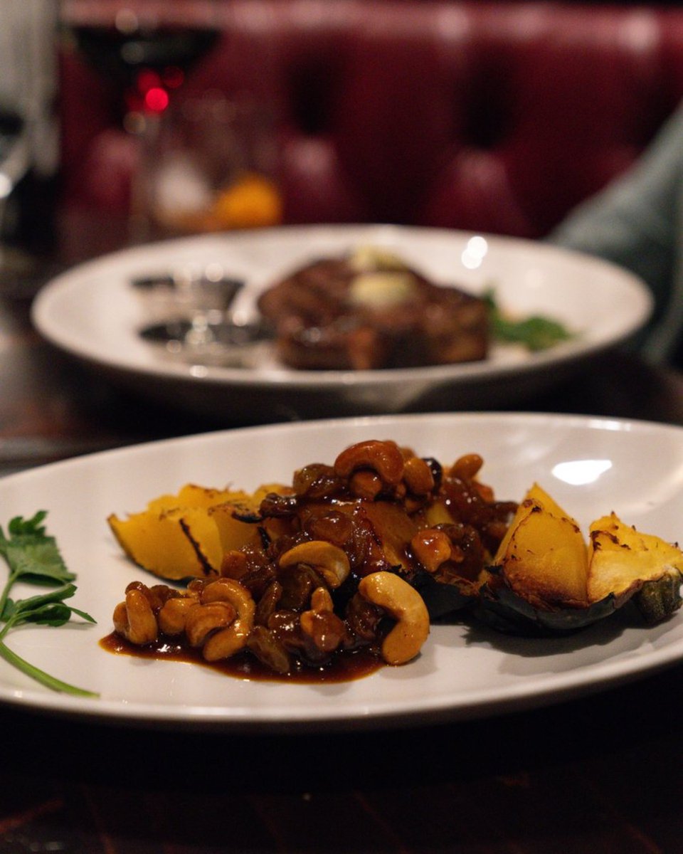 The first episode of Howdy, Neighbor: Season 3 is here! 🤠 

We're heading to Visit Jackson Hole to see how winter in Wyoming is done the right way. ❄️

Watch now: travelwy.com/3KYM3Te

#ThatsWY #wyoming #jacksonhole