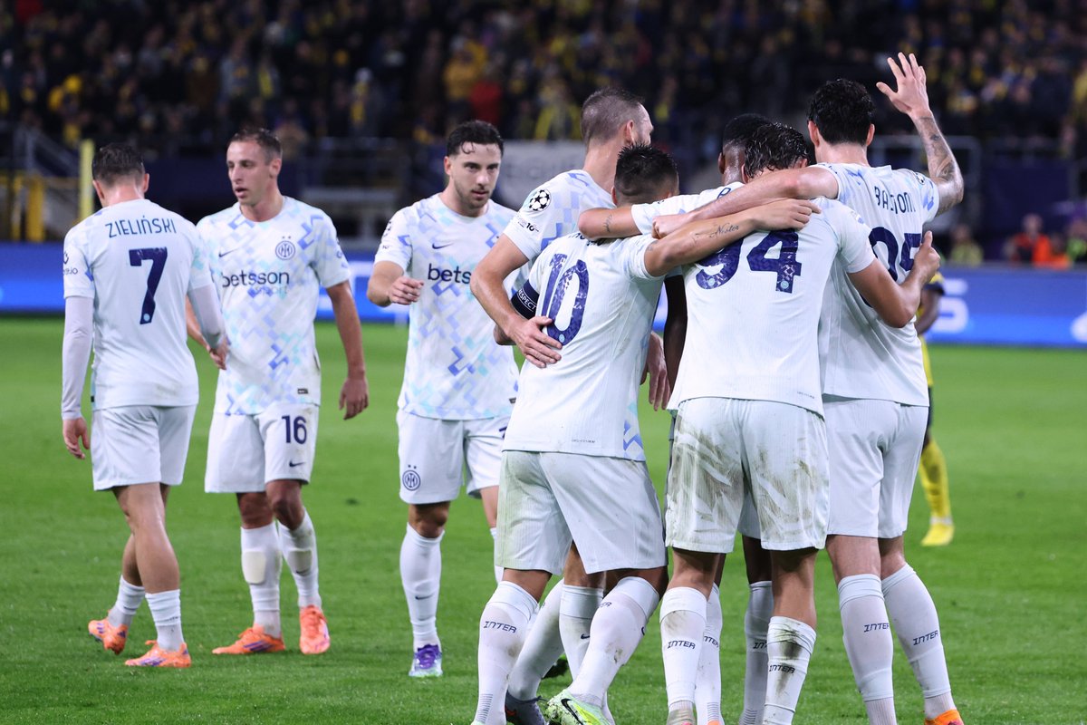 3 matches. 3 wins. 3 clean sheets.
Inter's perfect #UCL start continues 👏