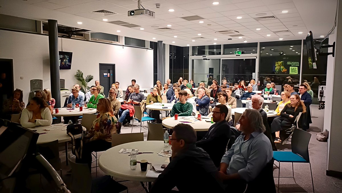 Paul Smith tweet media