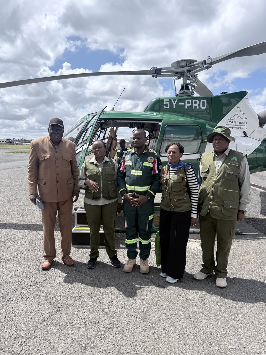 Green Army Climate Warriors are Happy with  H.E. The President Dr William Samoei  Ruto <a href="/WilliamsRuto/">William Samoei Ruto, PhD</a>.<a href="/MusaliaMudavadi/">Musalia W Mudavadi</a> Ministry of Environment  CS <a href="/barasa/">barasa</a> Debora for the audience to the Youths and the  support to ensure this  3KM Nairobi Climate Walk takes place from Nyayo Stadium