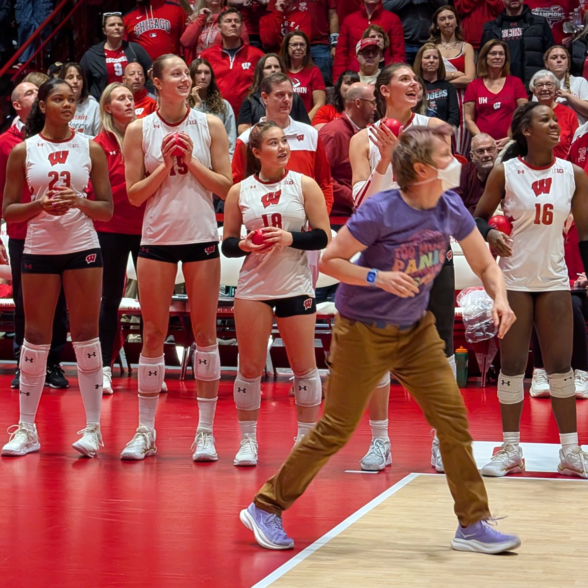 UWCarbone's tweet photo. When Amy’s stage 4 breast cancer plan didn’t feel right, she turned to Carbone Cancer Center for a second opinion. It led to a promising clinical trial—and more time for the moments that matter most, like serving as honorary captain at a @BadgerVB game. 💗🏐 https://t.co/bkhMmSiGy6