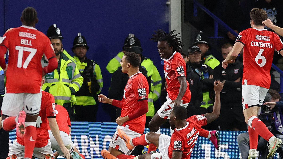 Charlton Athletic produced a STATEMENT performance to beat Ipswich Town 3-0 at Portman Road this evening! 👏

In doing so, the Addicks became the first visiting team to win a Championship match at Portman Road since August 2023. 👀

The Addicks are up to fifth! 🤩

#CAFC