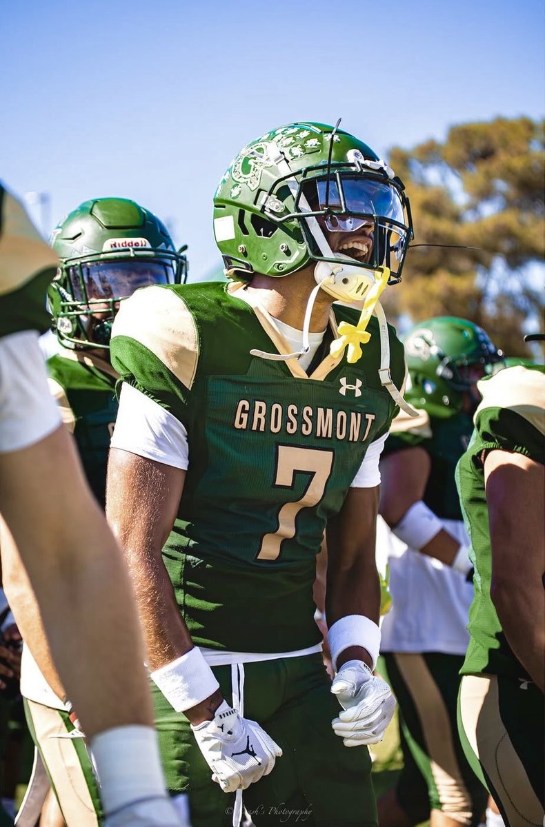 Top 10 receiver in southern Cal juco 
<a href="/djHeartAttak/">Coach Rob Johnson</a> <a href="/ballcoachIrelan/">Joe Irelan</a> <a href="/JUCOFFrenzy/">JUCO Football Frenzy</a>