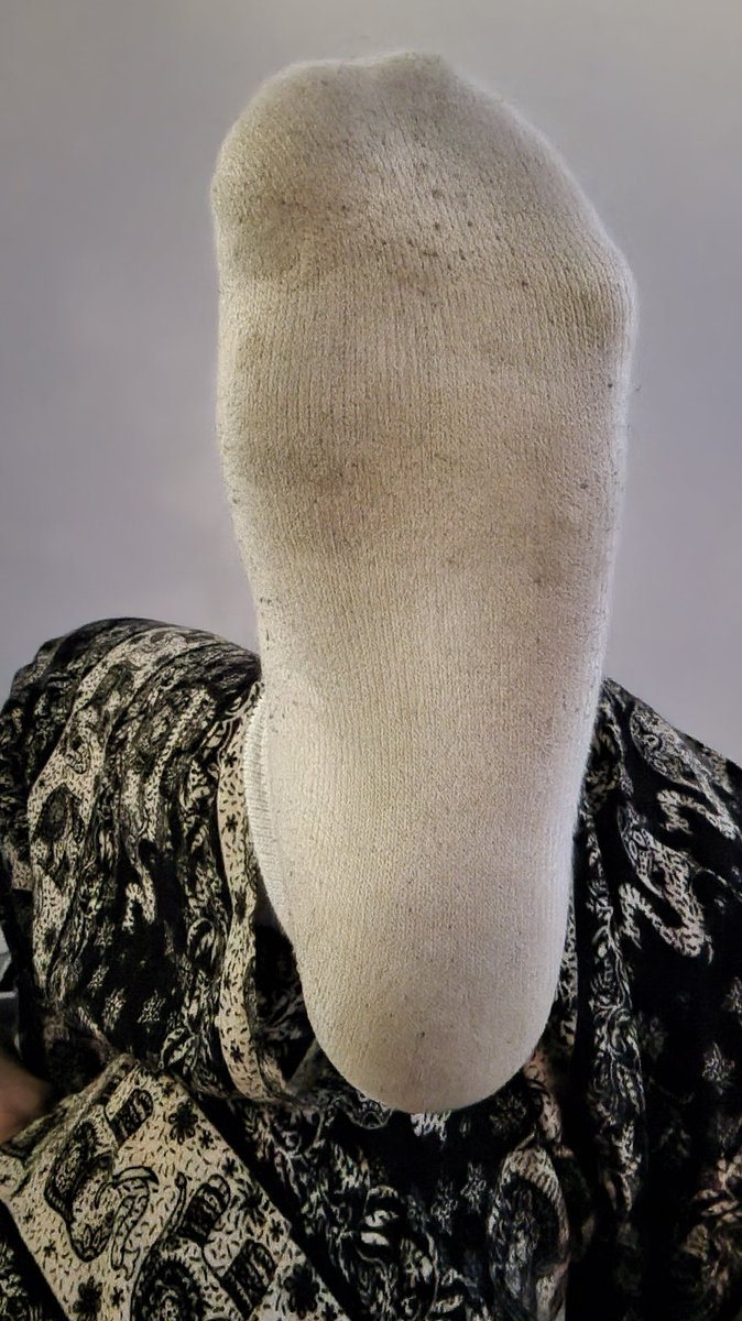 LyonSocksNFeet (@lyonsocksnfeet) on Twitter photo 