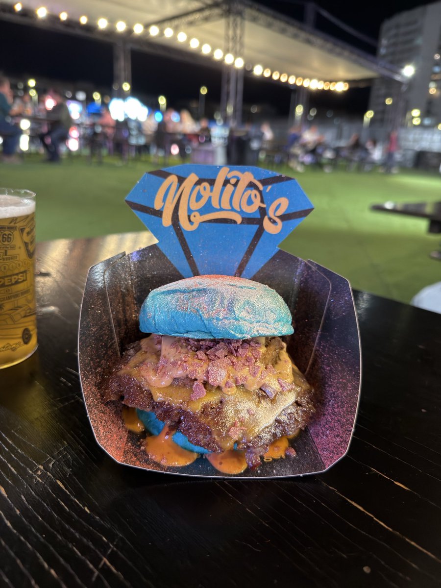 ivanfl_'s tweet image. Very very nice 🤤🤤