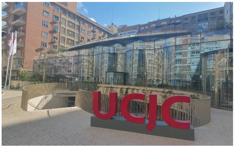 Ayer una charla ✚ para seguir evangelizando a las nuevas generaciones sobre #liveshopping y #TikTokShop.

Un 5️⃣0️⃣% de los 4️⃣0️⃣ alumnos (Zetas) no ☠️ conocían o no habían oído👂🏼 hablar del tema

¡¡Enormes 🙏🙏🙏 gracias a mi amiga Ana Calderón Granizo y a ID Digital School!!