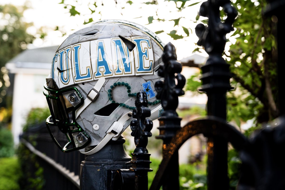 Image for the Tweet beginning: The new @GreenWaveFB City Edition