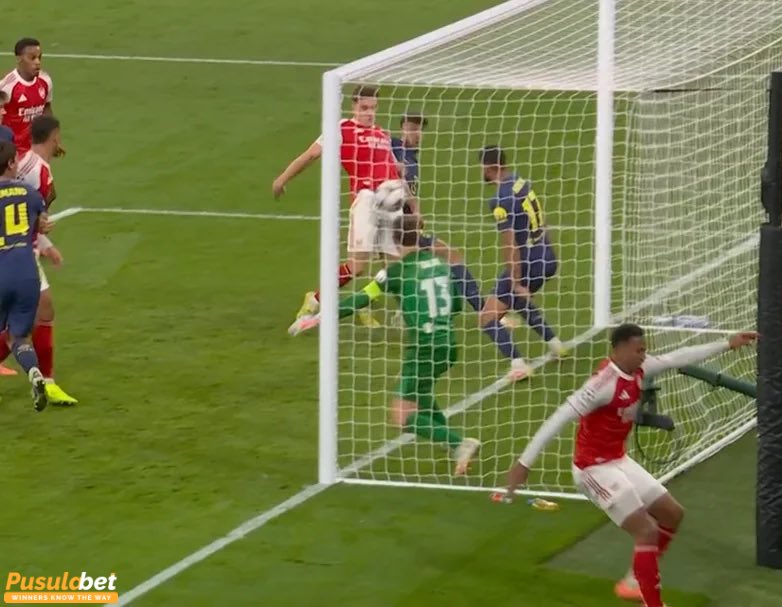 Can someone explain to me how Gyokeres tapping it in from 1 yard out with his 8 inch shlong is only 0.27xG ?