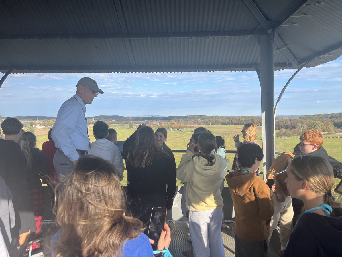 BunsoldMiddle's tweet photo. Bus 2 checking out the sights at Gettysburg. #LittleRoundTop #PennsylvaniaMemorial #pickettscharge #whenisdinner https://t.co/Or5Zc7bbuw