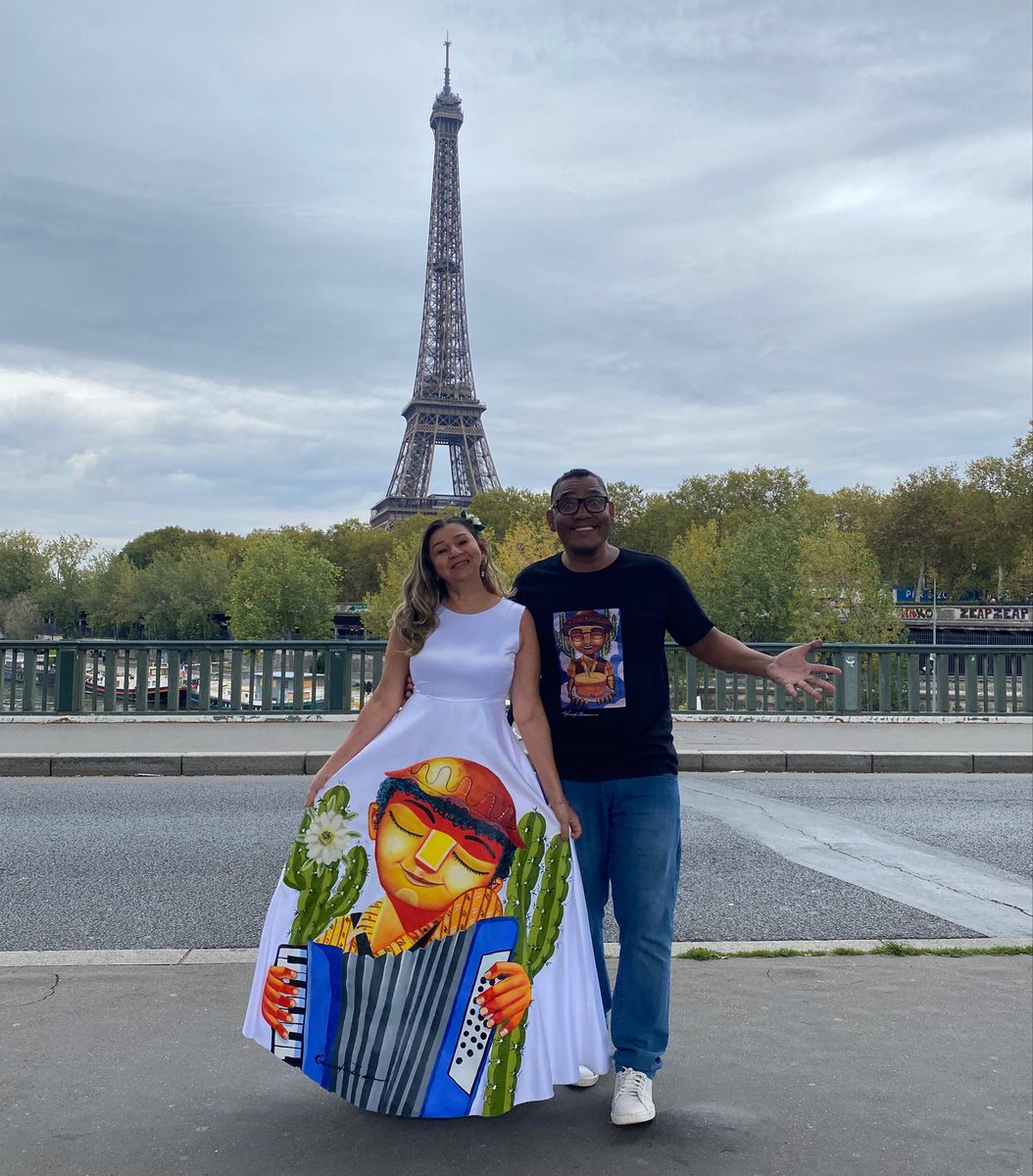 Ela acreditou em mim e cá estamos nós expondo minha arte em Paris