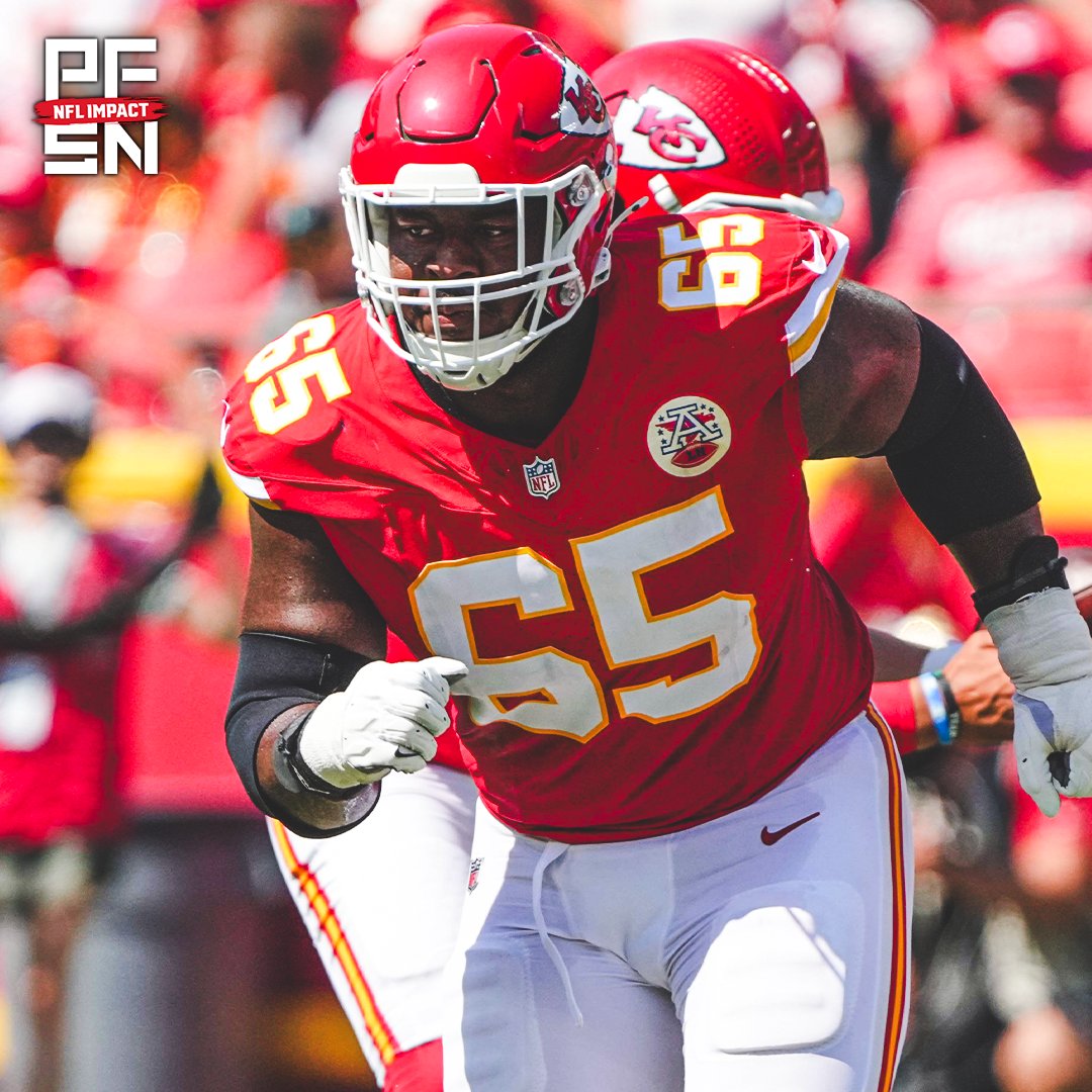 PFSN365's tweet image. The highest-graded offensive lines from NFL Week 7, according to our OL Impact metric:
🛡️ Chiefs - 85.8
🛡️ Bears - 84.8
🛡️ Steelers - 84.1
🛡️ 49ers - 82.9
🛡️ Broncos - 82.1
🛡️ Patriots - 81.7
🛡️ Bengals - 78.9
🛡️ Panthers - 78.9
🛡️ Jaguars - 78.0
🛡️ Giants - 77.9