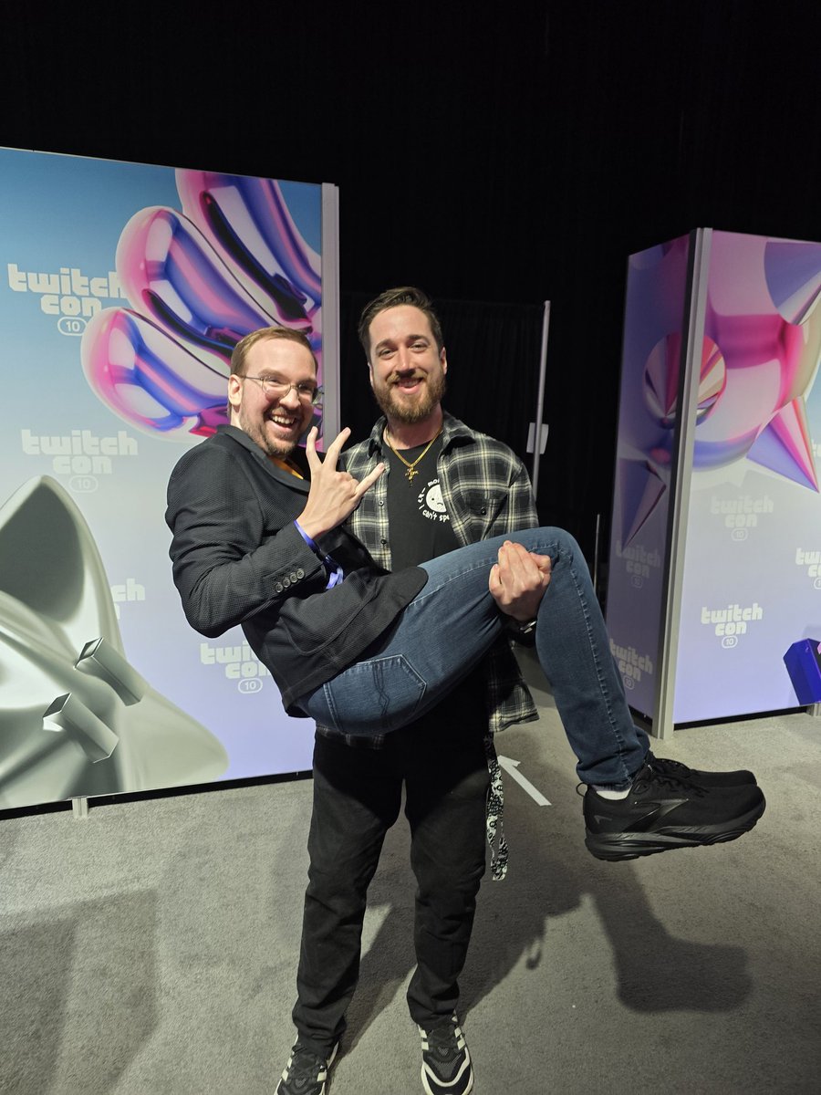 Met my oshi the other day :3 <a href="/MurderCrumpet/">Murder Crumpet</a>