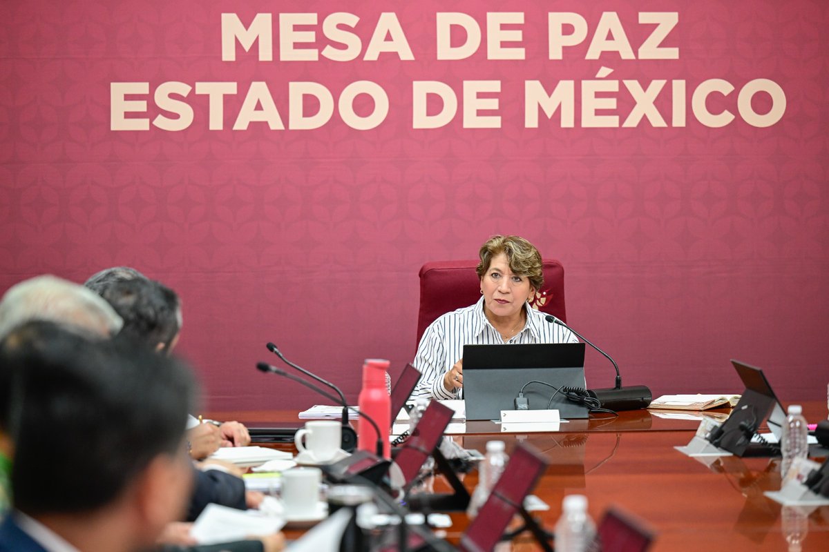 El #EdoMex registra avances en la estrategia contra la extorsión con una caída del 50% y la cifra más baja de este delito desde 2018, resultado del trabajo conjunto entre autoridades federales, estatales y municipales.
#ElPoderDeServir 

👉Más información: goo.su/03qFwTu