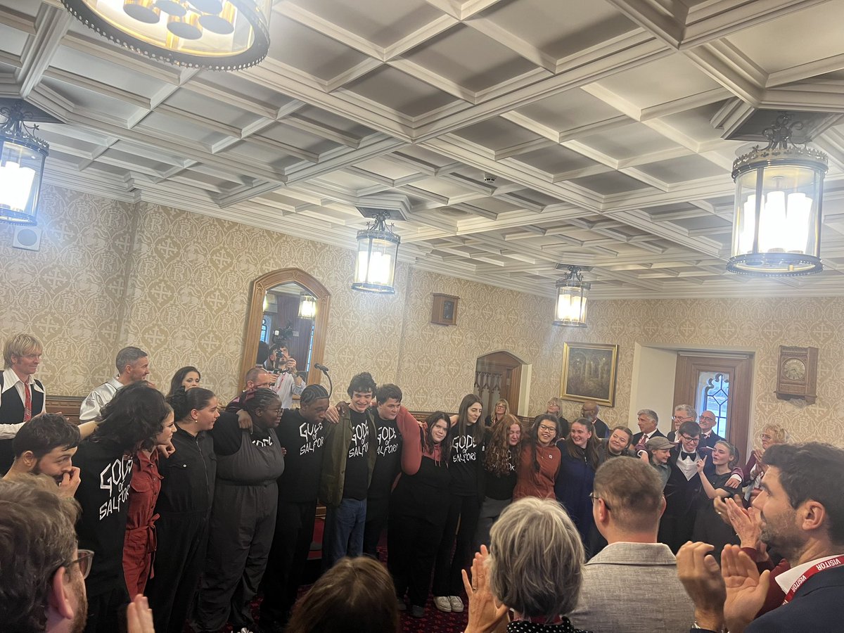 salford_mayor's tweet image. Truly honoured to be invited to the @UKHouseofLords this afternoon by Lord McDonald of Salford @SimonMcDonaldUK to attend a brilliant showcasing by our young Salfordians of excerpts from GODS OF SALFORD, organised by the amazing team @The_Lowry, truly inspirational!👏🏻 #❤️Salford
