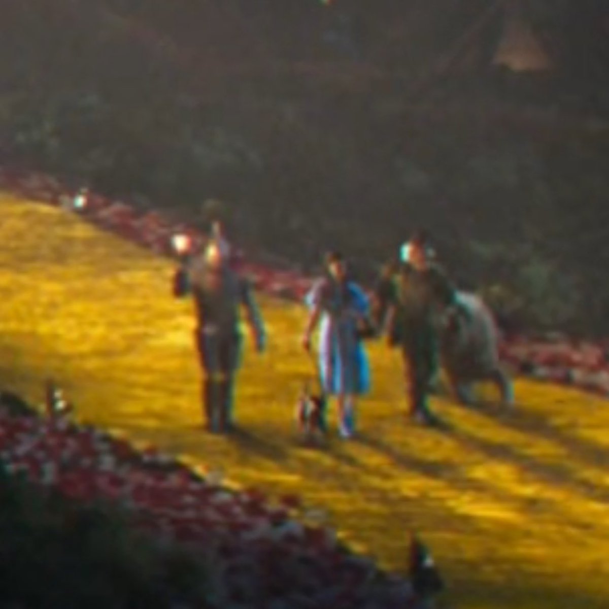 daydreamrem's tweet image. new look at dorothy, tin man, scarecrow and the lion