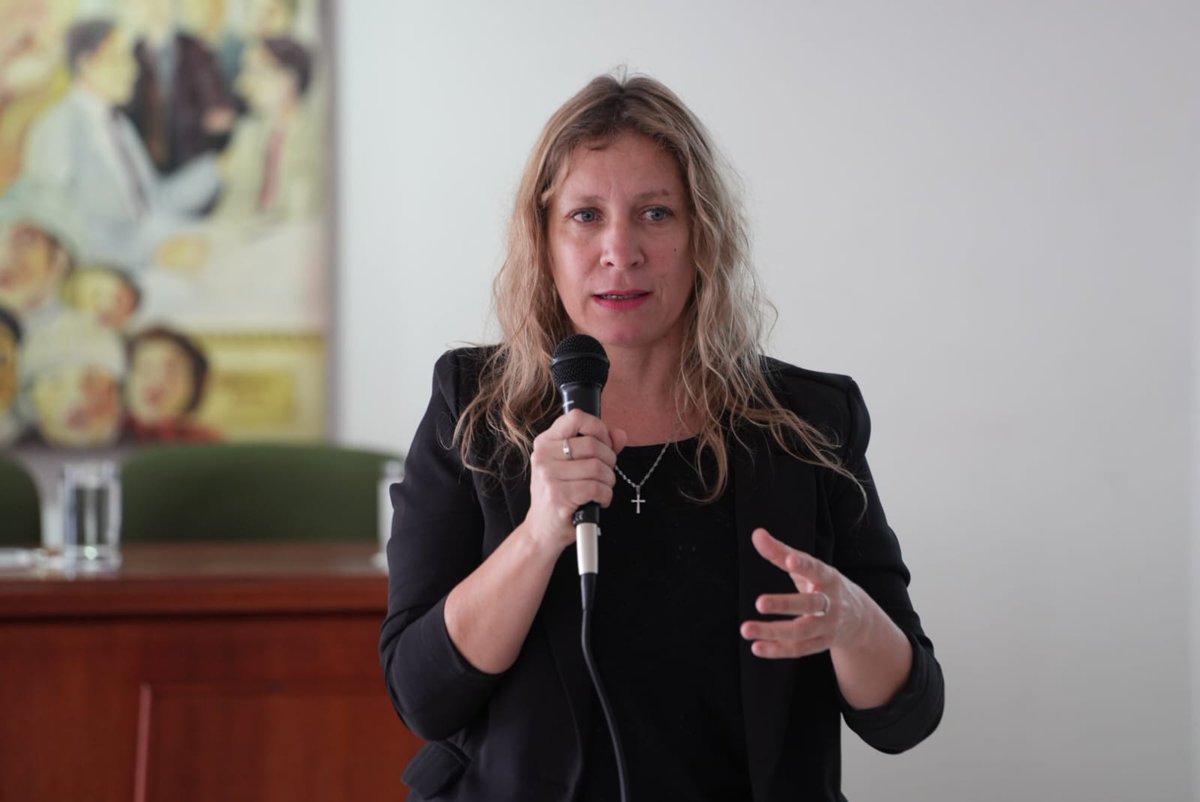 #AgendaUNEB Taller interactivo: "Algoritmos y Humanos: Los desafíos Sindicales en la Banca" de UNI Américas, SASK Y Anebre. ¡UNEB presente! <a href="/uniamericas/">UNI Américas</a> <a href="/marcio_monzane/">Marcio Monzane 🇧🇷🇨🇴🇺🇾</a> <a href="/SASK/">ALVIN RIEHL</a> <a href="/unebcolombia/">UNEB</a> <a href="/SoyAnebre/">ANEBRE</a>