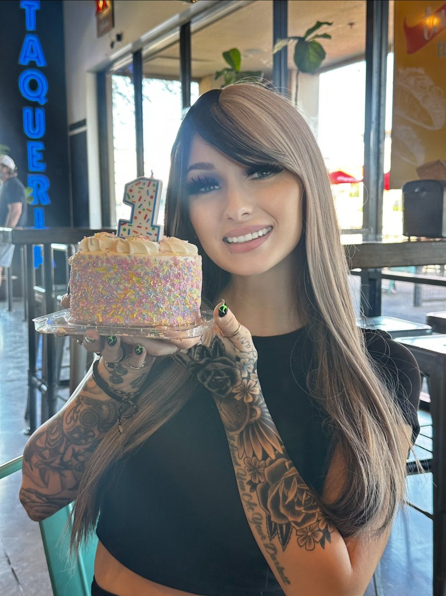 10/4/25 I hit 1 year sober 🥰