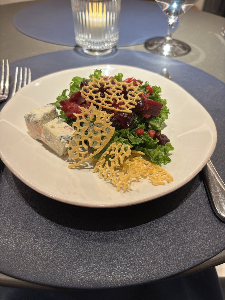 charlieb_lucy's tweet image. 数週間ぶりのPolaris Lounge.