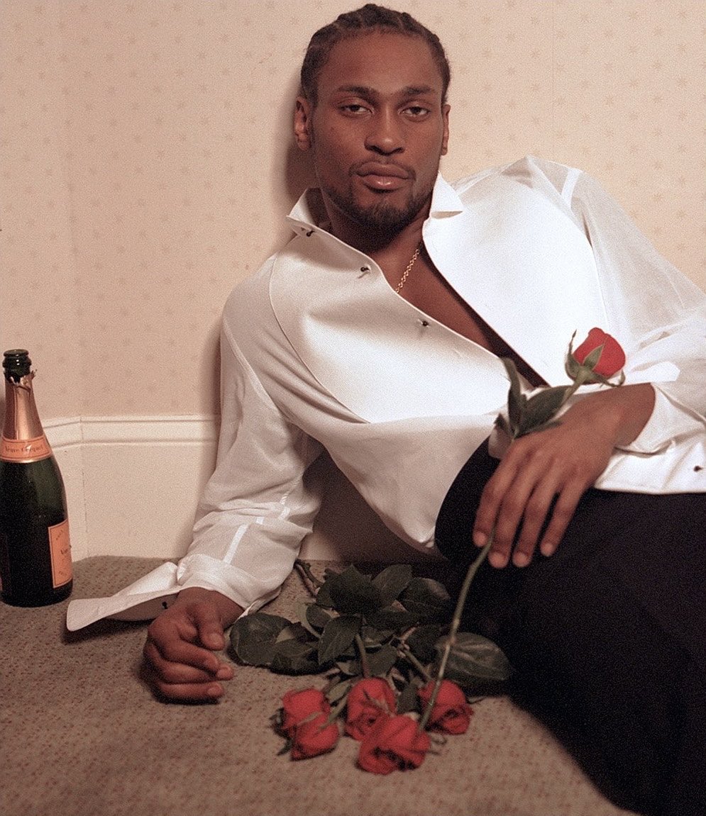 D’Angelo photographed by Carl Posey at The Jefferson Hotel in Richmond, Virginia Jan. 2000