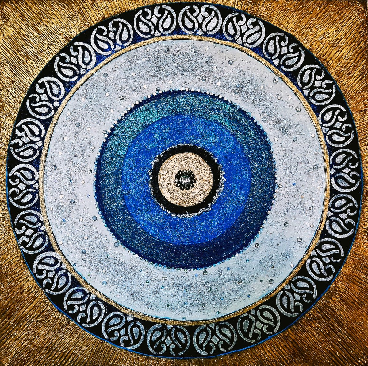 Gm XRPL fam
My new drop on @XRPCafe 
 Physical art with textured clay, gold leaf, acrylic paints, and glitter powder, crafted in relief on canvas. 
1/1
Price  10  $XRP
#XRPnft  #modernart #XRPCommunity #XRPFamily #fineart